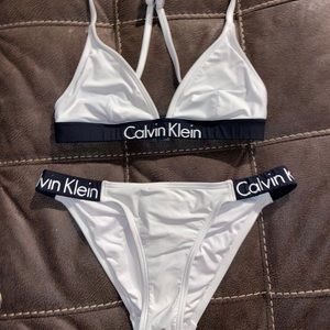 Calvin Klein Bikini Set | Size Small